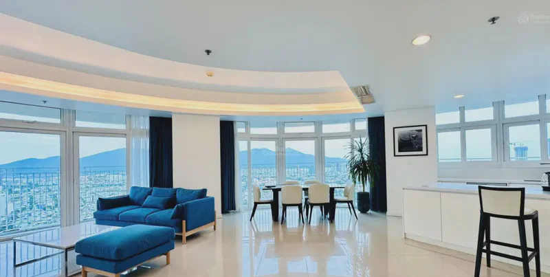 Azura River View 2-Bedroom 152m² — main living area