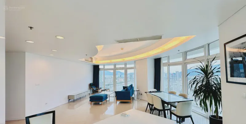 Azura River View 2-Bedroom 152m² — bedroom