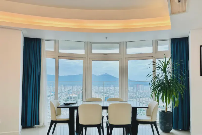 Azura River View 2-Bedroom 152m² — view