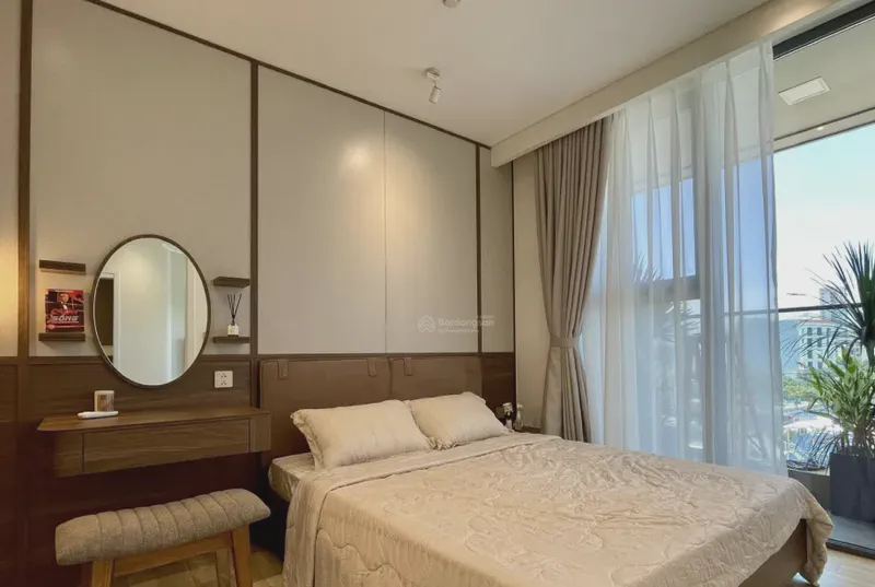 The Filmore River View 2-Bedroom 75m² — bedroom
