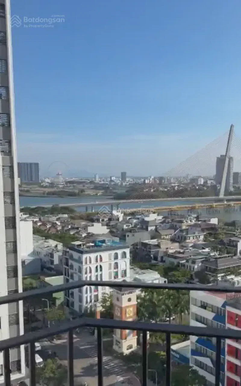 Monarchy River View 2-Bedroom 68m² — main living area