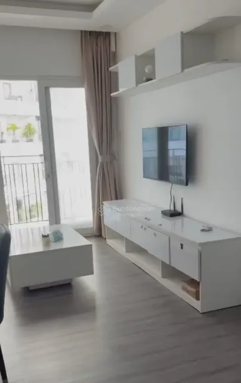 Monarchy River View 2-Bedroom 68m² — bedroom